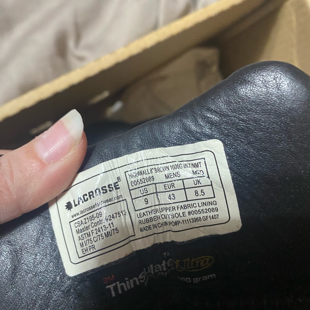 LaCrosse Men's Brown and Black SteelToe Work Boots- only tried on never worn - Picture 3 of 5